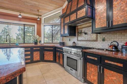 Luxurious Escape-double Masters/gourmet Kitchen