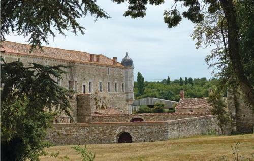 Holiday Home Chemin De La Biche