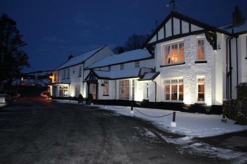 Two Bridges Hotel