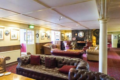 Two Bridges Hotel