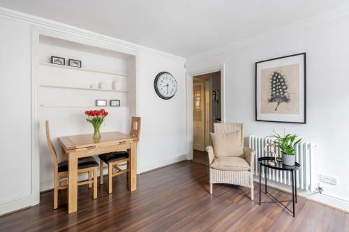 Ainslie's Apartment Belvedere