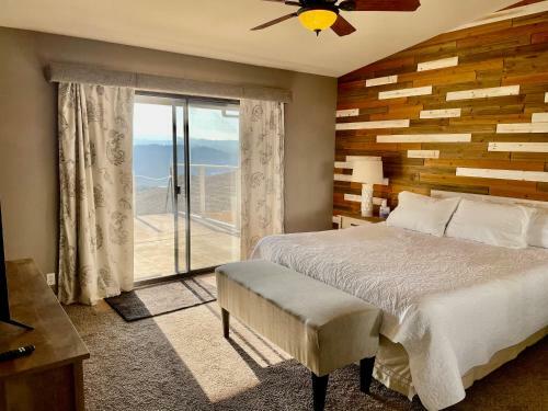 360 Degree Hilltop Views - Vista Santa Lucia