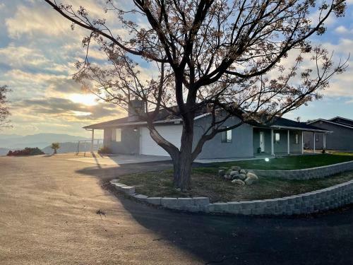 360 Degree Hilltop Views - Vista Santa Lucia