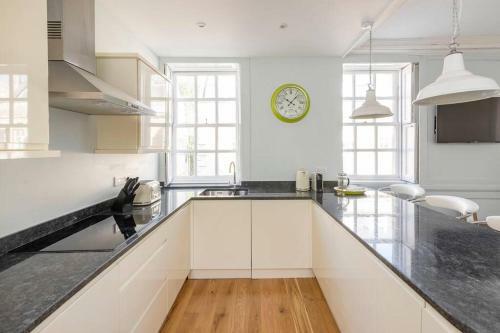 Beautiful Apartment, Incredible Central Location