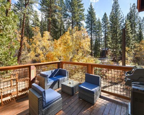 Lewis Lair Cabin Cabin