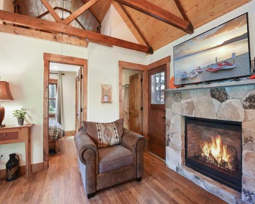 Lewis Lair Cabin Cabin