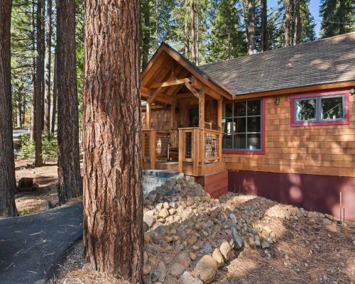 Lewis Lair Cabin Cabin