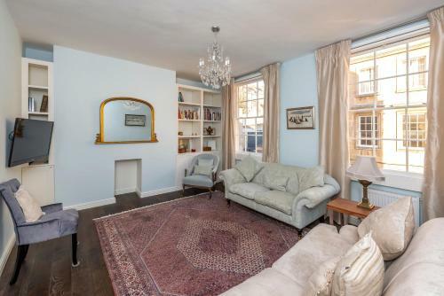 Chatham House - Central Townhouse