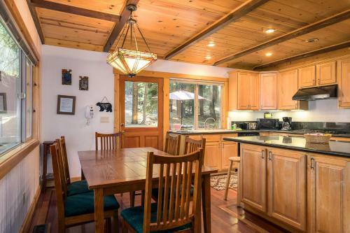 The Lazy Bear Lodge