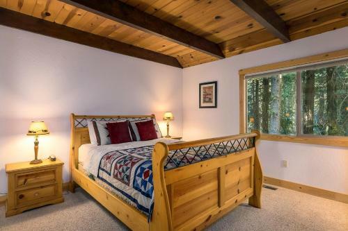The Lazy Bear Lodge