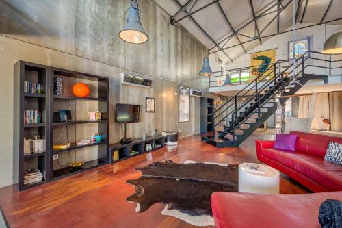 The Loft - A Birdwatchers Paradise