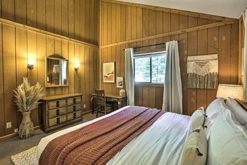 Tahoe Vista Cabin With Deck 1 Mile To Beach!