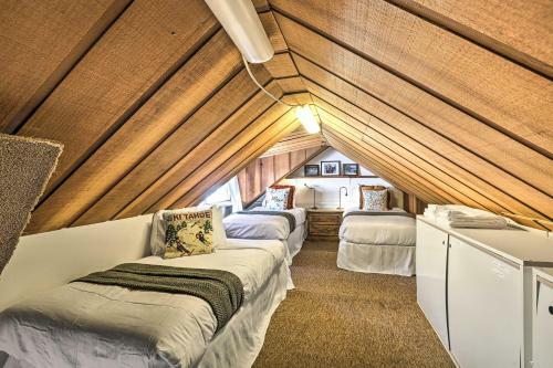 Tahoe Vista Cabin With Deck 1 Mile To Beach!