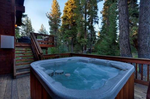 Artist's Haven At Dollar Point By Tahoe Mountain Properties