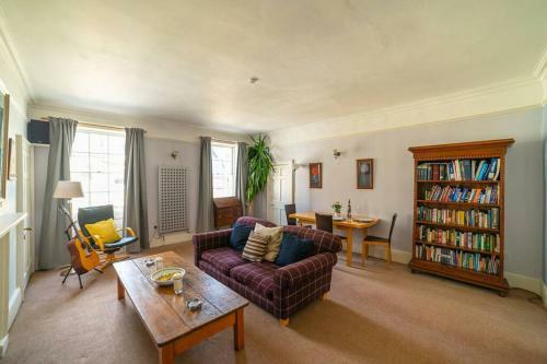 Beautiful Homely One Bedroom Apartment