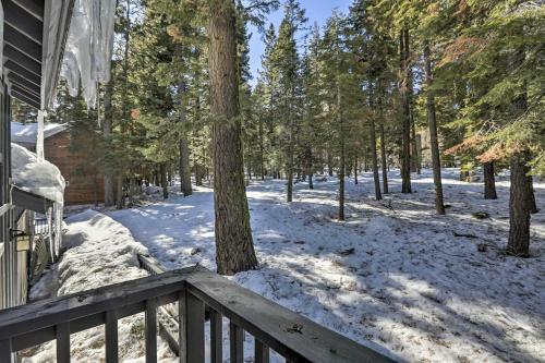 Tahoe City Retreat With Deck, 1 Mi To Beach!
