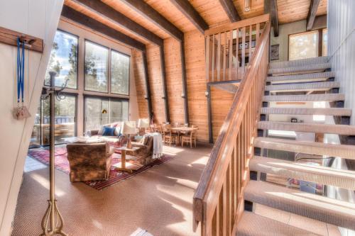 Dollar Point Lookout Cabin Cabin