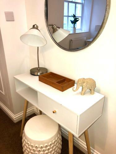 Superbly Located 2 Bedroom Luxury Apartment