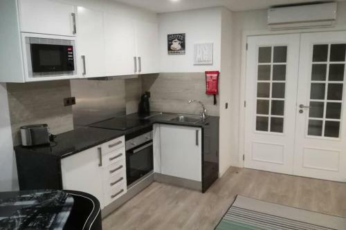 Ria Center Apartment - Right
