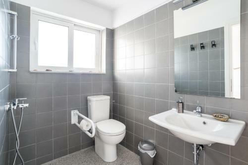 Epipleon Suites