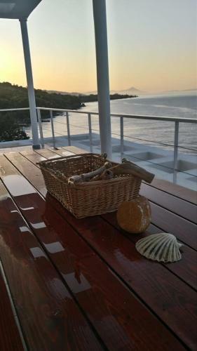 Epipleon Suites