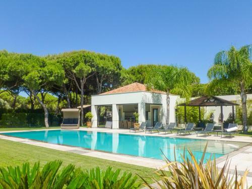 Contemporary And Elegant Designed Villa P2108
