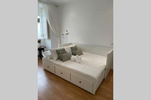 Apartamento Janelas Verdes 37