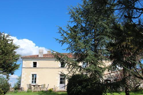 Hostal Les Grandes Maisons
