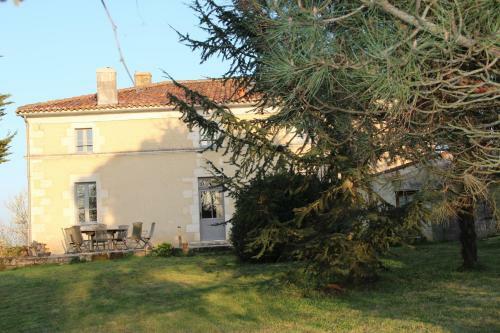 Hostal Les Grandes Maisons