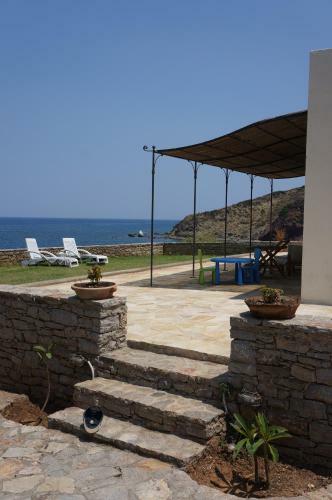 Almyra Kythera