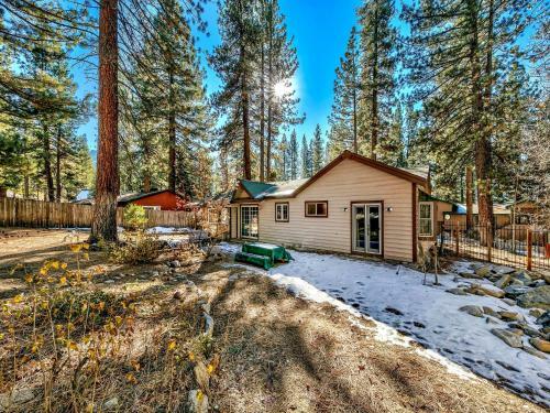 2556h Lazy Bear's Den Cottage