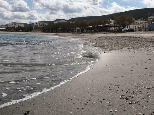 Agias Pelagias Little Beach House