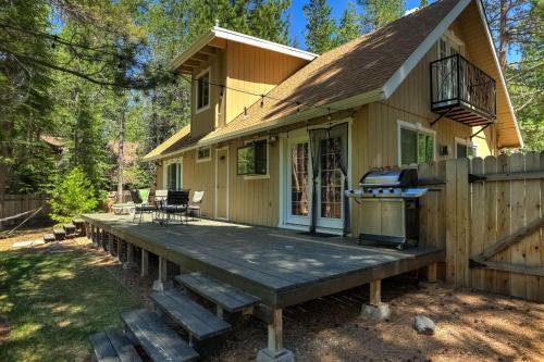 Stout House Cabin