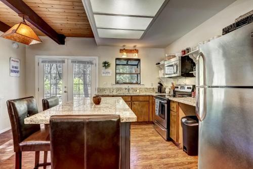 Stout House Cabin