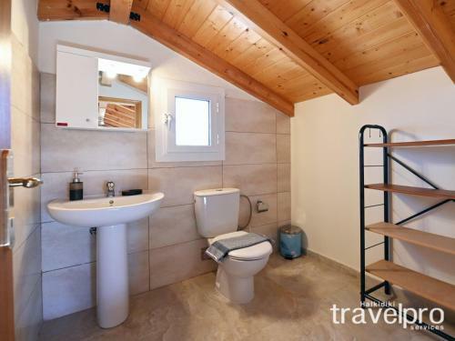 Villa Iris By Travelpro Services- Agios Mamas Beach