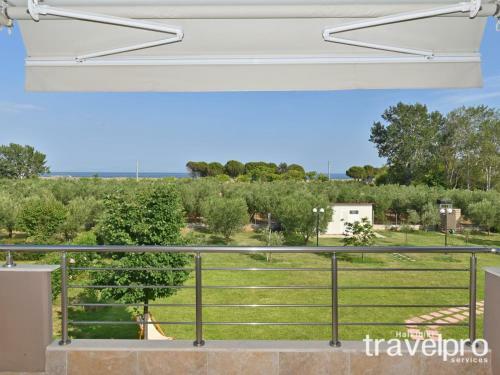 Villa Iris By Travelpro Services- Agios Mamas Beach