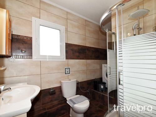 Villa Iris By Travelpro Services- Agios Mamas Beach