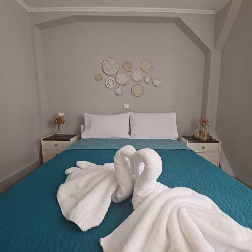 Loulia Home