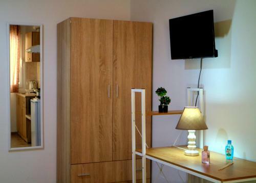 Christos Family Apartments