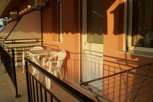 Christos Family Apartments