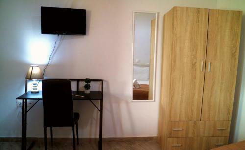 Christos Family Apartments