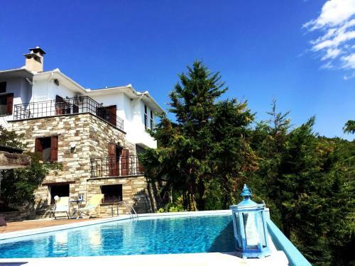 Art Luxury Resort Villa