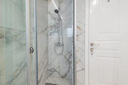 Narya Luxury Apartment