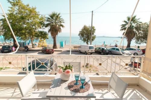 Sugar Blue - Apartment On The Beach