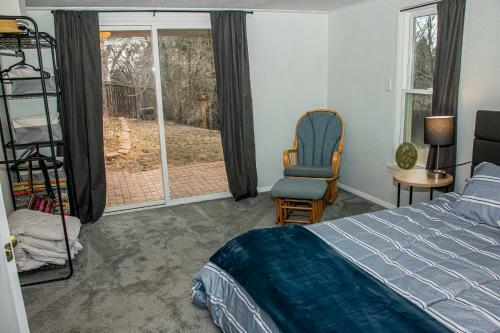 Villa Pet Friendly! By Uccs,hike, A/c, Grill & Firepit