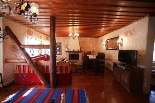 Dora's House At Agios Germanos