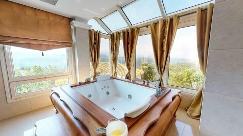 Luxury Villa Allure