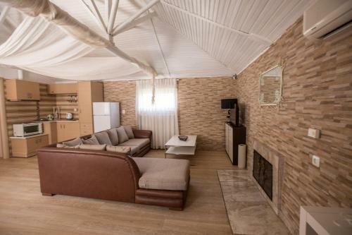 Athina's Home 1