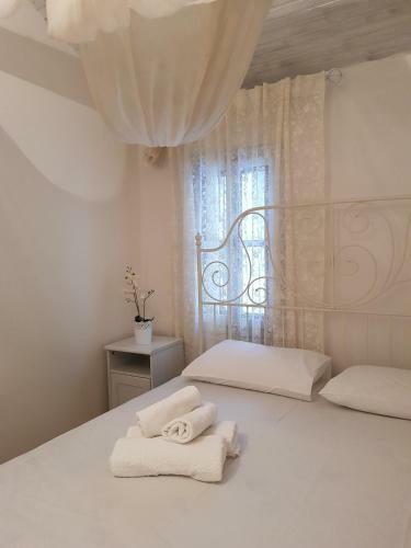 Athina's Home 1