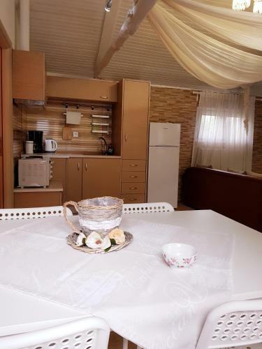 Athina's Home 1